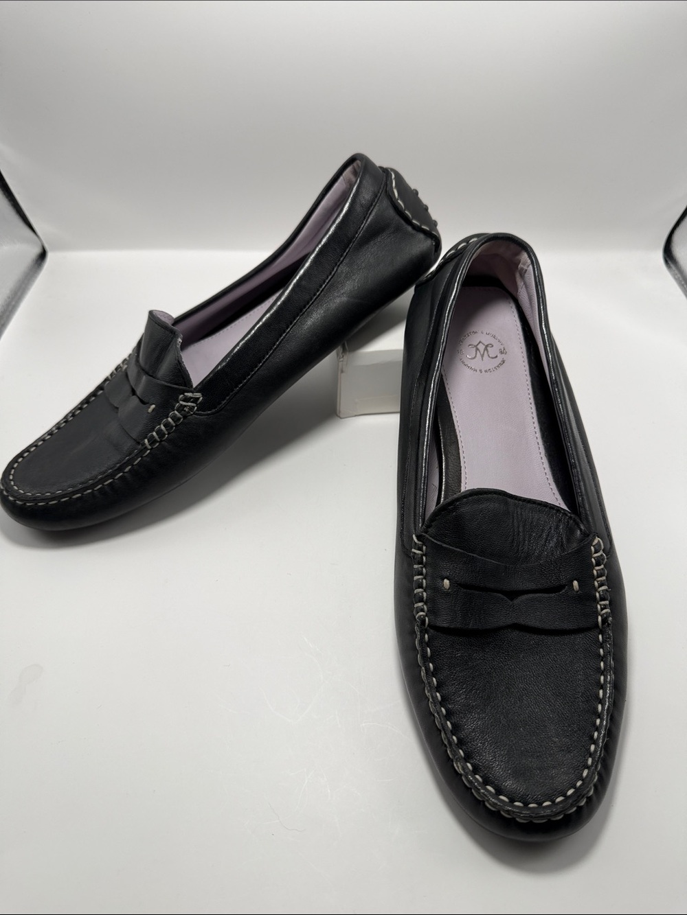 Johnston & Murphy Women's Black Leather Penny Loafers 10M